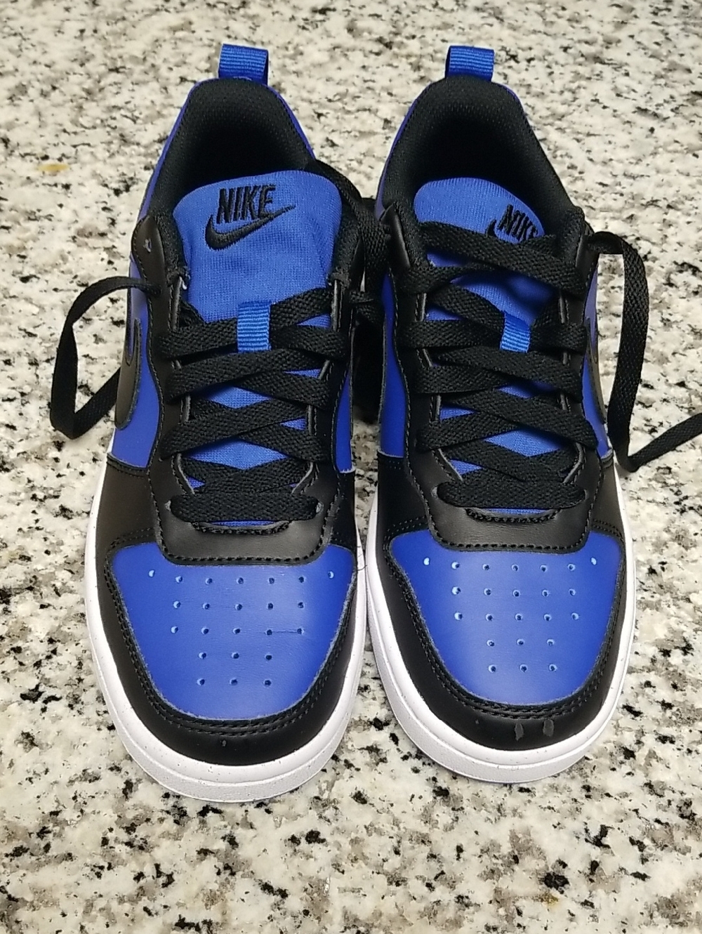 NIKE COURT BURROUGH LOW, BIG KIDS 4Y